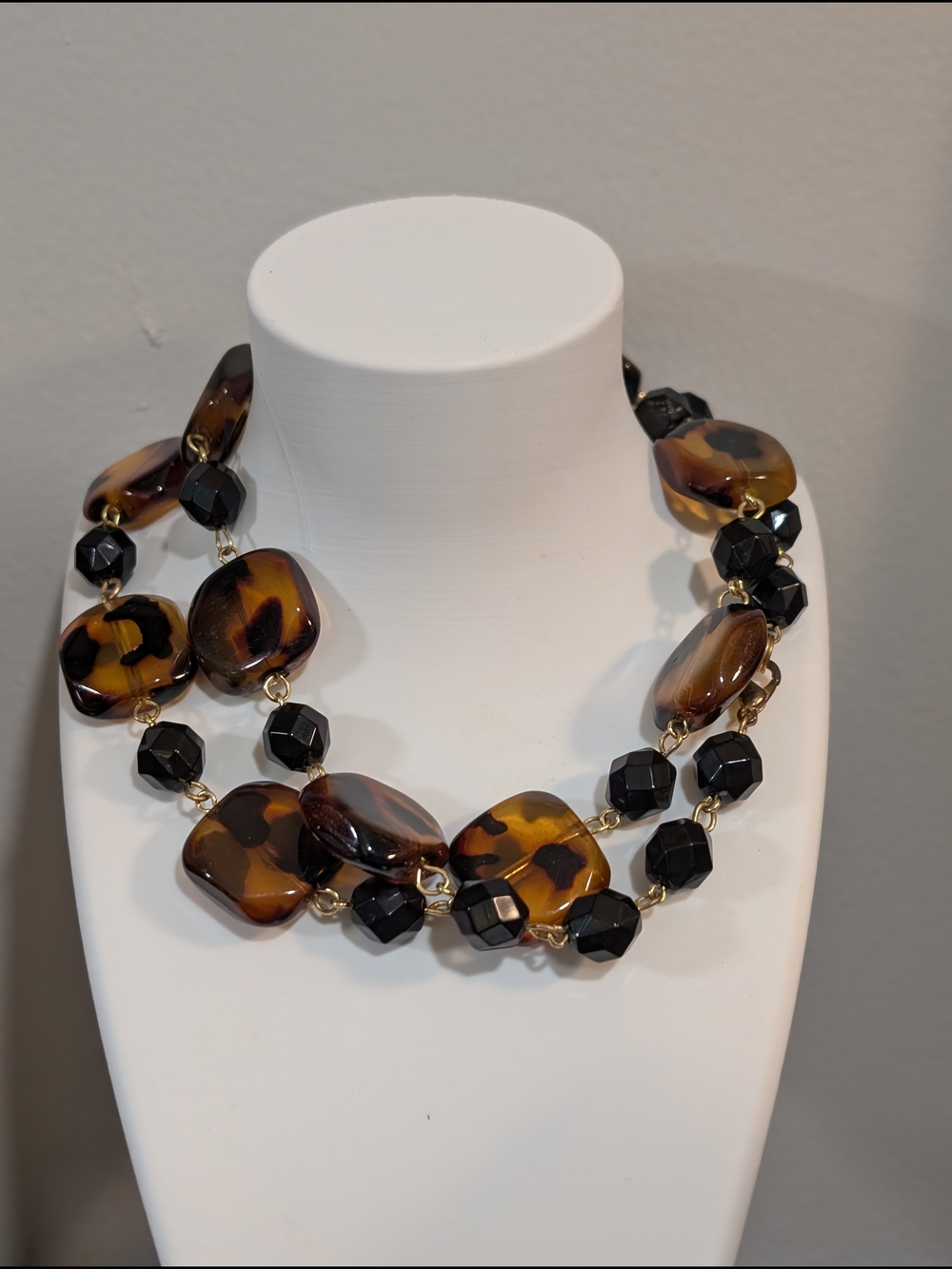 Tortoiseshell Resin & Black Bead Necklace